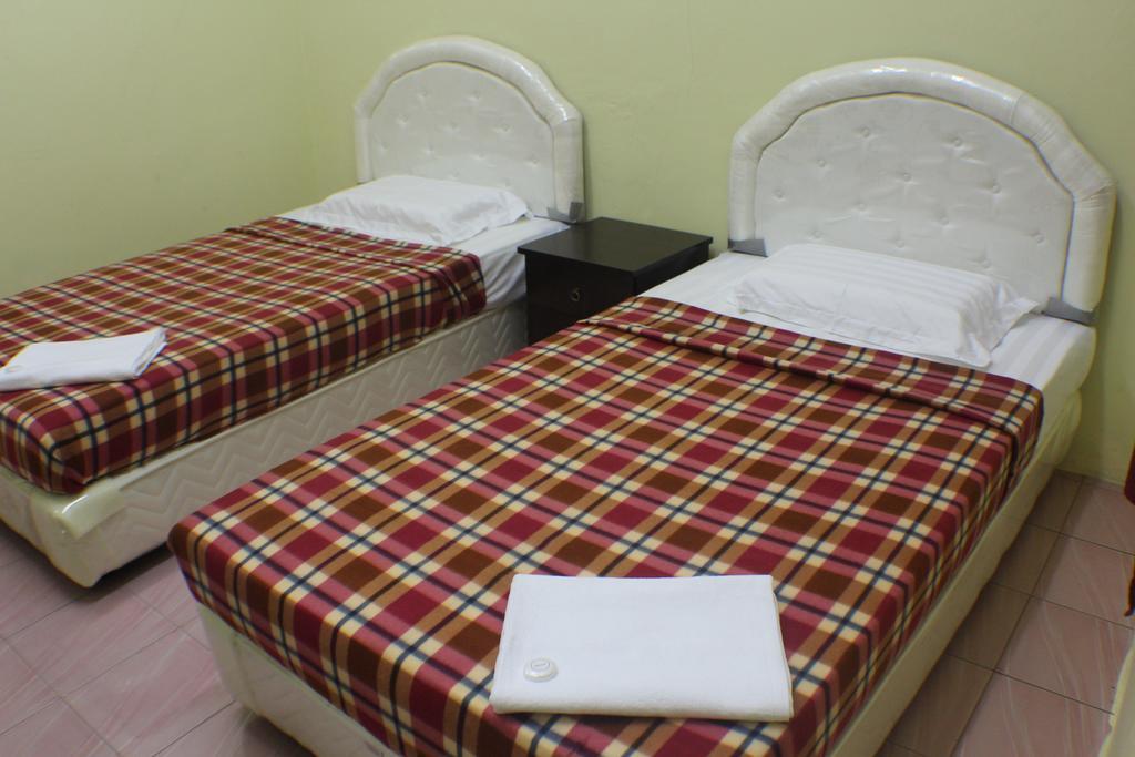 Liwagu Lodge Ranau Room photo